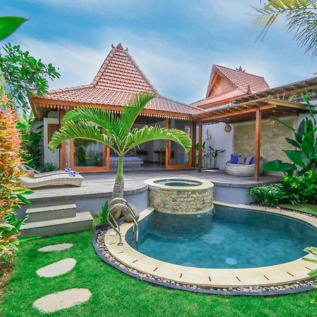 Molokai Suites Uluwatu Eksteriør billede